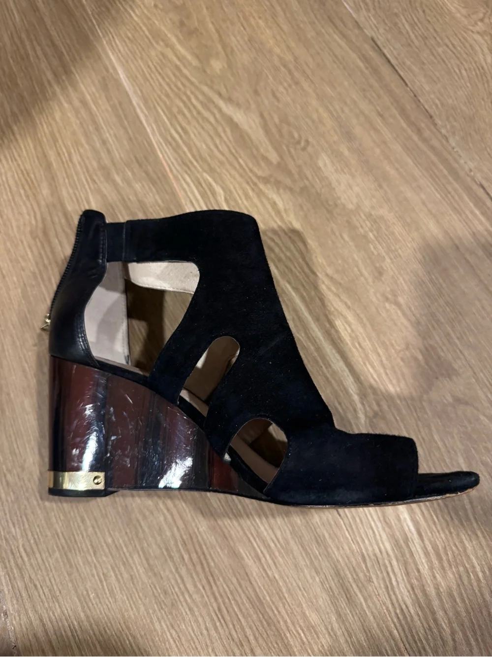 Louise et Cie sculpted suede